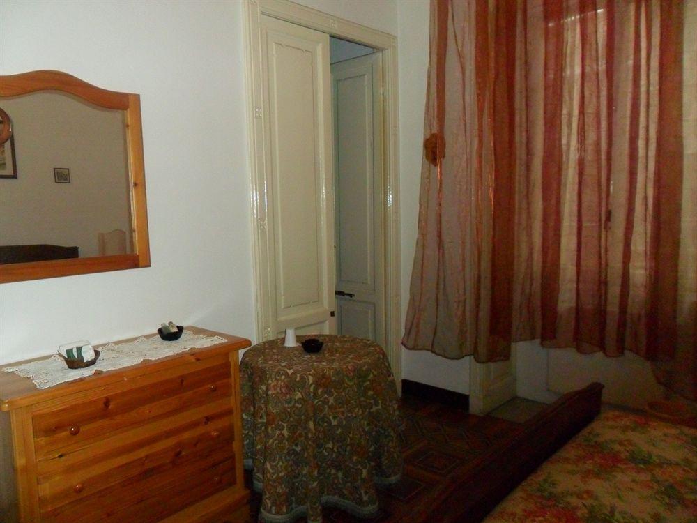 Guesthouse La Briosa Nicole Genova Kültér fotó